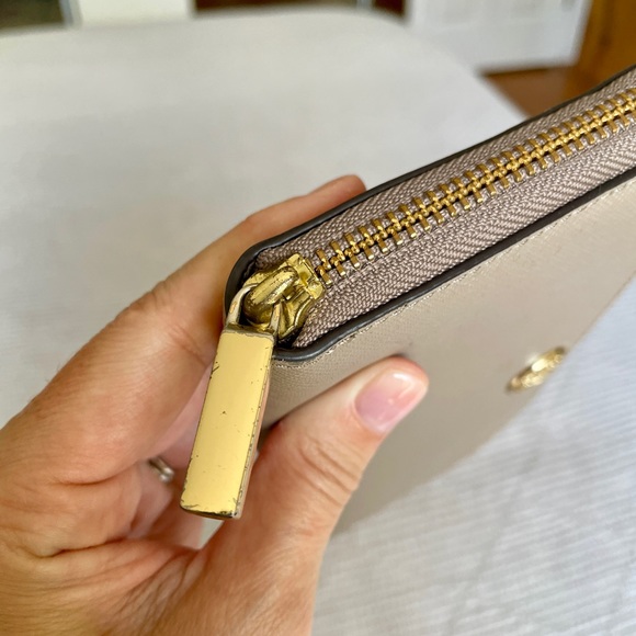 Tory Burch Leather Zip Around Wallet - Picture 6 of 8